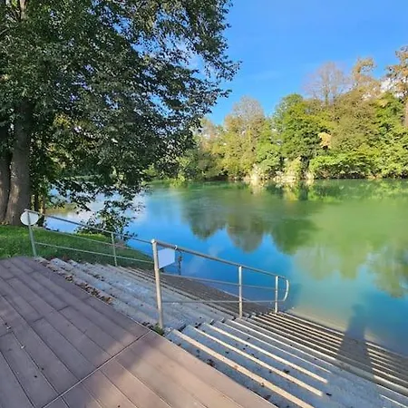 L&a Mobile House Метлика