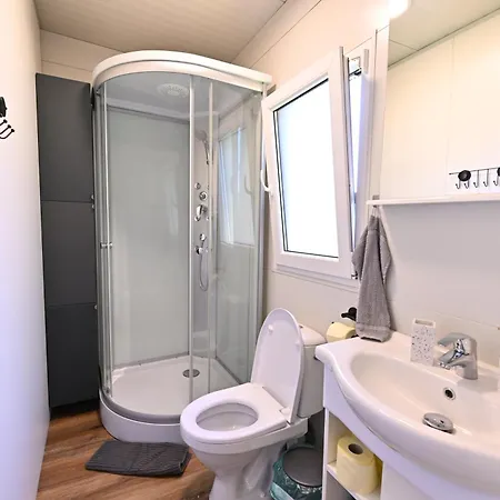 L&a Mobile House Метлика