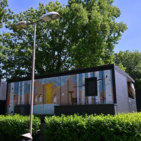 L&a Mobile House *