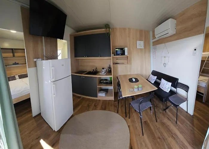 L&a Mobile House